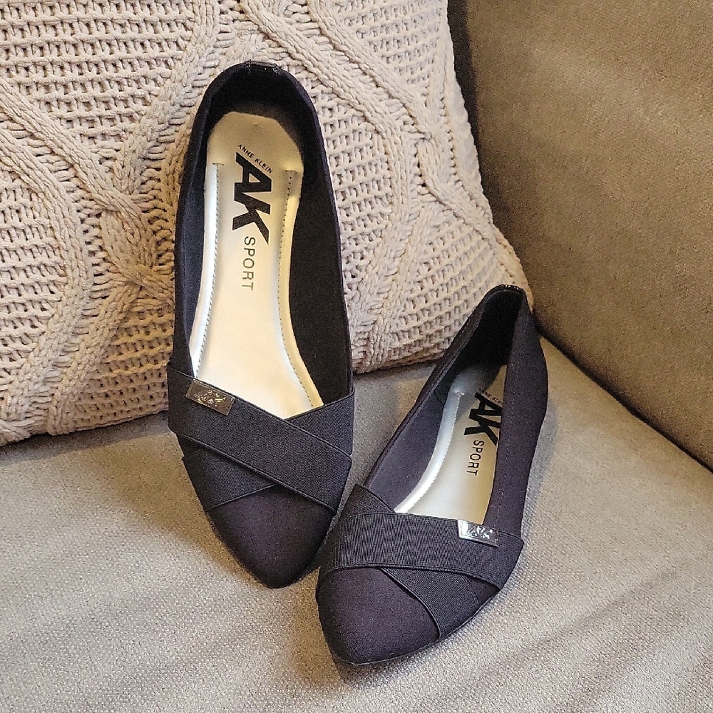 Anne Klien Sport Black Flats